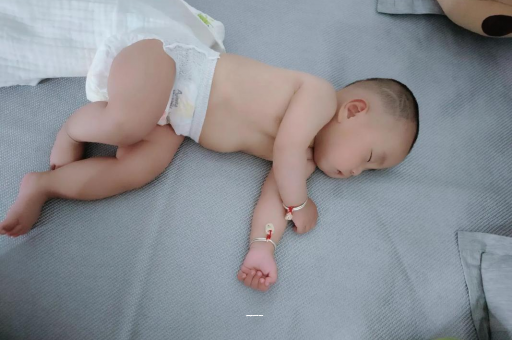 大悟宝宝上火有眼屎